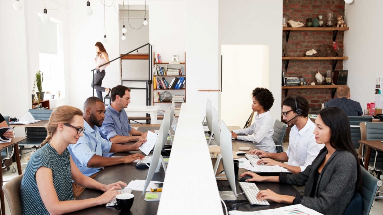 Il decreto Lavoro "ridimensiona" gli obblighi informativi, ma attenzione alla compliance privacy